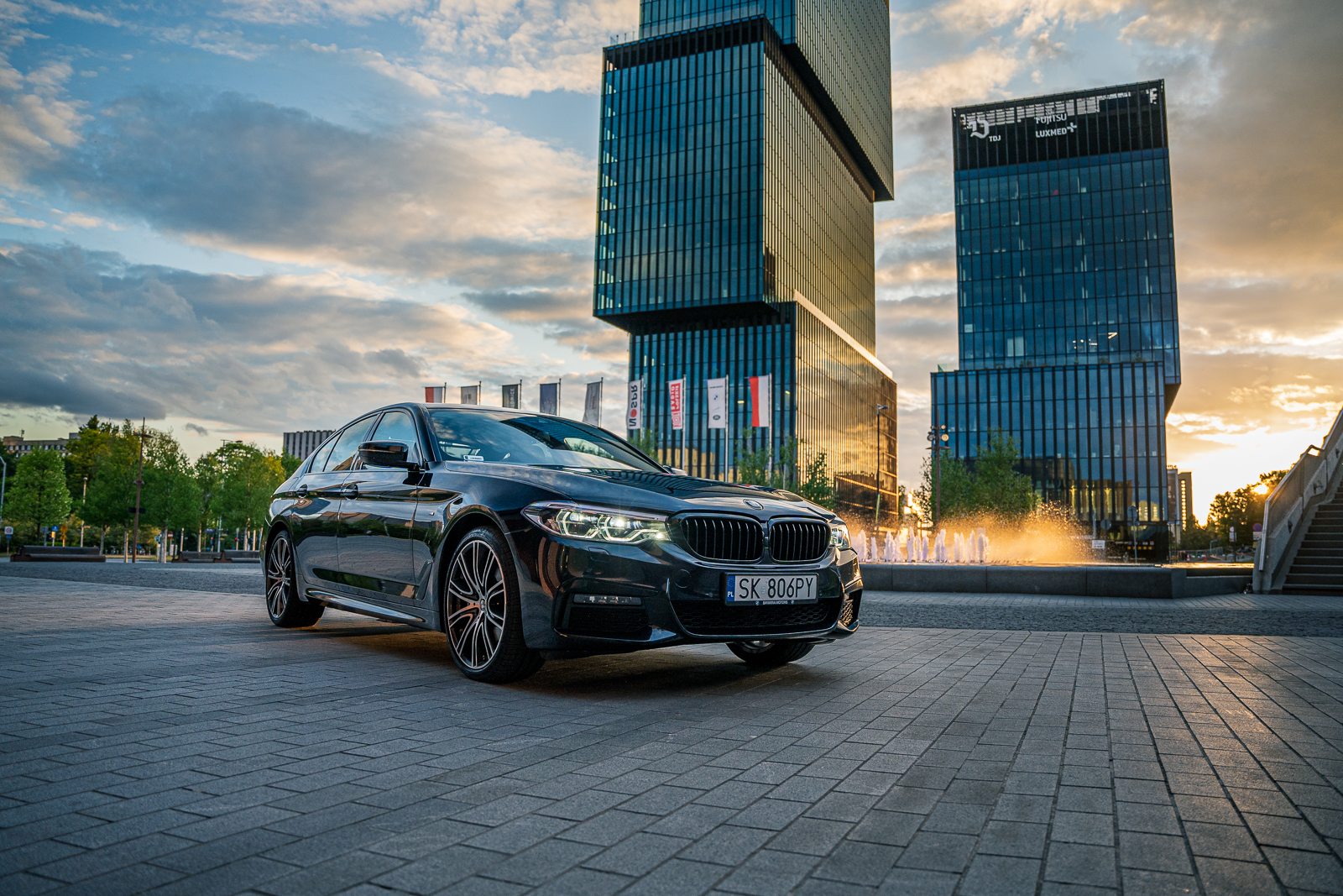 wynajem bmw 5, limuzyna do wynajmu